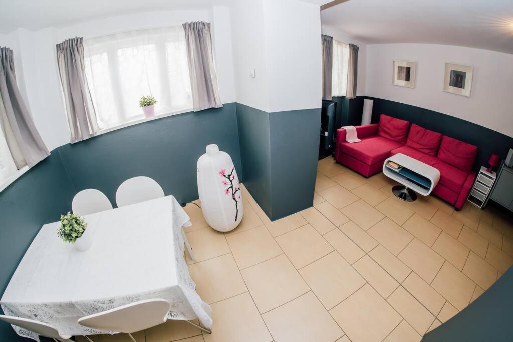 Apartment At Rostock - Pink מראה חיצוני תמונה